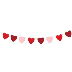 Bannière avec citation romantique sur l'amour, idéale pour la décoration d'un dîner de la Saint-Valentin et d'une scène de demande en mariage - Product Image 2