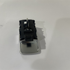 Poignée de verrouillage du coffre à gants côté passager Audi Q3 8U1857131, pièce de rechange pour boîte de rangement avant/accoudoir - Product Image 5