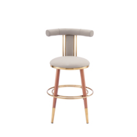 Chaise haute de bar contemporaine en acier inoxydable et cuir PU, design 2026, durable, pour hôtel, restaurant et usage commercial