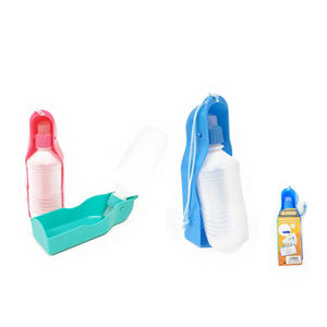 Botella de agua plegable a prueba de fugas para mascotas, tazón y comedero portátil de 300 ml para uso en movimiento. - Product Image 3