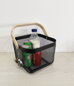 <span class=keywords><strong>Panier</strong></span> <span class=keywords><strong>de</strong></span> rangement vintage en métal maillé avec poignée en bois, bac organisateur décoratif portable pour la maison, la <span class=keywords><strong>salle</strong></span> <span class=keywords><strong>de</strong></span> <span class=keywords><strong>bain</strong></span> et la cuisine - Product Image 3