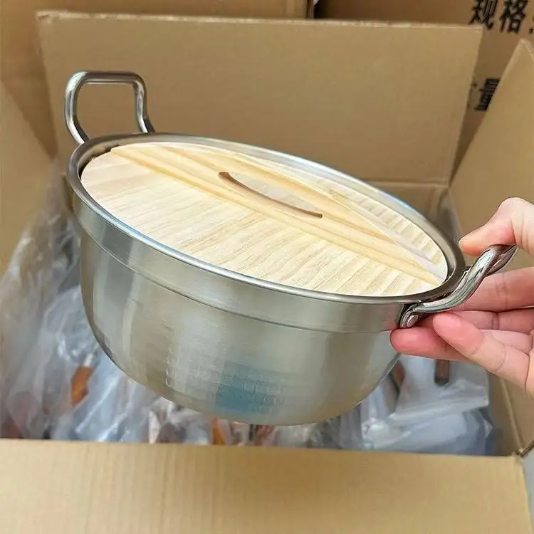 High Quality Stainless Steel Noodles Pan with Wooden Lid Instant Milk Pot Hot Pot Korean Gold Stock Pot