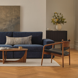 <span class=keywords><strong>Fauteuil</strong></span> en bois de noyer avec coussin en <span class=keywords><strong>cuir</strong></span> PU microfibre noir - Chaise d'appoint de style moderne du milieu du siècle pour salon et coin lecture - Product Image 4