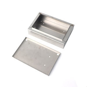 Gabinete Metálico para Equipos 150x100x40 mm, Acero Laminado en Frío, Superficie Cepillada, Personalizable, Caja de Chapa Metálica - Product Image 4