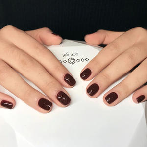 <span class=keywords><strong>Faux</strong></span> <span class=keywords><strong>ongles</strong></span> en <span class=keywords><strong>gel</strong></span>, couverture en <span class=keywords><strong>gel</strong></span>, paillettes dorées, nude, <span class=keywords><strong>ongles</strong></span> à presser pour femmes, courts, <span class=keywords><strong>avec</strong></span> <span class=keywords><strong>des</strong></span> languettes adhésives, parfaits pour tous les jours - Product Image 6