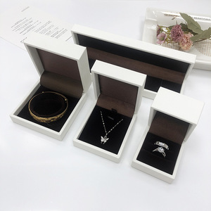Rectangular Fashionable PU Leather Jewelry Packaging Box for Engagement diamond <b>Ring</b> - Product Image 3