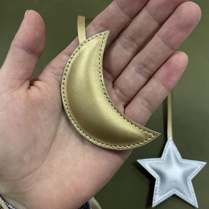 Marque-pages personnalisés en cuir végétalien, marque-pages en cuir PU motif lune et étoile, marque-pages en similicuir pour lecteurs, cadeaux de lecture - Product Image 5