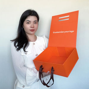 Özel logo baskılı beyaz sert karton 2 parçalı kapaklı ve tabanlı kutu lüks üst ve alt hediye kutuları kadın pijamaları için iki parçalı kutu - Product Image 3