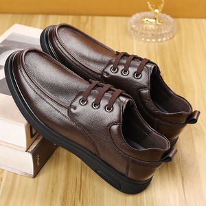 Zapatos casuales de cuero para hombre, con punta redonda, tacón bajo, antideslizantes, con cordones, para oficina, de primera capa de piel de vaca, estilo papá. - Product Image 1