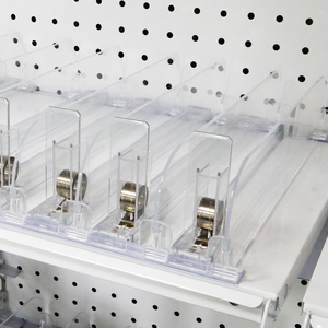 Supermercado automático de plástico POS estante divisor puede dispensador alimentación bebida empujador para botella de leche bebida - Product Image 6