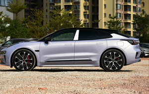 ZEEKR 001 2026 Édition Ultra+ 103 kWh 4 roues motrices - Product Image 2