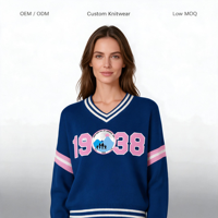 Pull-over en tricot personnalisé avec numéro graphique, col en V, bordure rayée, bleu royal et rose, OEM ODM, vente en gros de tricots