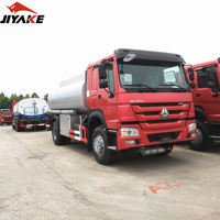Nouveau et utilisé HOWO 5000 litres 5cbm 5 tonnes essence pétrolier remplissage camion réservoir de carburant camion pour l'afrique