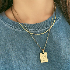 Collier tendance Anti-ternissement pour femmes, inscription personnalisée, texte gravé, bijoux en acier inoxydable plaqué or 18K, <span class=keywords><strong>2022</strong></span> - Product Image 4