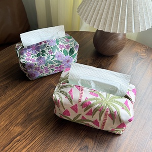 Nuova Scatola Portafazzoletti <span class=keywords><strong>da</strong></span> Tavolo a Forma di Fiore Fresco, Sacchetto Portafazzoletti per Casa e Ufficio, Portafazzoletti <span class=keywords><strong>da</strong></span> Tavolo per <span class=keywords><strong>Camera</strong></span> <span class=keywords><strong>da</strong></span> Letto e Sala <span class=keywords><strong>da</strong></span> <span class=keywords><strong>Pranzo</strong></span>, Pochette Portatile <span class=keywords><strong>da</strong></span> Donna per Cosmetici - Product Image 1