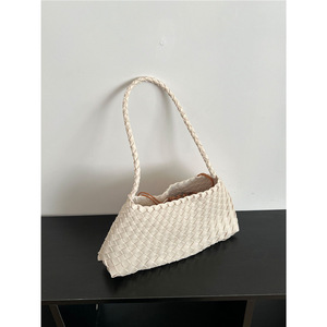 2025 fournisseur en gros en ligne mode PU cuir femmes unique épaule tissé sac motif géométrique étanche à l'eau fermeture ouverte - Product Image 4