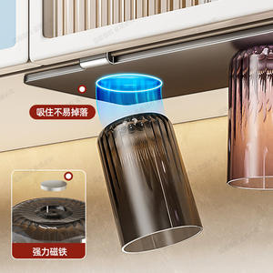 Support de brosse à dents magnétique rond, sans perçage, monté sur armoire de salle de bain, facile à nettoyer, conception durable pour une utilisation aux toilettes - Product Image 1