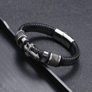 Bracelet en cuir noir fait main <span class=keywords><strong>pour</strong></span> homme avec breloque croix en acier inoxydable, fermoir magnétique durable, cadeau de bijoux tendance - Product Image 4