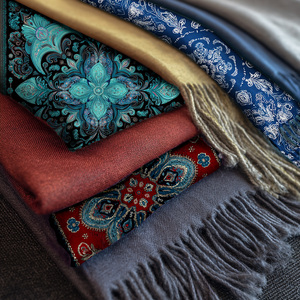 Neue Leichte Traditionelle Pashmina-Schals, UV-bedruckt, Baumwolle, Polyester oder Kaschmir, Georgette-Viskose, im Dunkeln leuchtender Schal & Tuch - Product Image 4