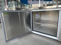 Congelador Comercial Bajo Encimera de Acero Inoxidable 1200x800x800mm, Eficiencia Energética A++, para Cocina de Restaurante