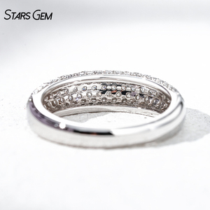 แหวนทองคำขาว 10k ประดับเพชรแบบพาเว่หลายแถว แหวนวันครบรอบ - Product Image 4