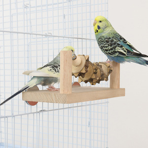 Estación de Entrenamiento para Loros de Madera Maciza con <span class=keywords><strong>Escalera</strong></span>, Columpio, Anillo, Jaula, Casa Transportadora para Pájaros, Juguete de Entretenimiento y Plataforma de Descanso - Product Image 6