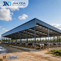 Bâtiment en acier préfabriqué durable certifié CE, hangar pour bétail, structure en acier préfabriquée à travée libre avec connexion boulonnée