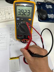 사용자 정의 Li Po NCM 셀 462840 700mAh <span class=keywords><strong>720mAh</strong></span> <span class=keywords><strong>Lipo</strong></span> 배터리 <span class=keywords><strong>3.7V</strong></span> 리튬 폴리머 충전식 배터리 (FPC 케이블 커넥터 포함) - Product Image 4