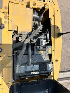 Excavadora Usada Komatsu PC130 Inspeccionada, 13 Toneladas, Marca Japonesa, Bajo Número de Horas, Motor, Caja de Cambios, PLC para Inspección por Video, Original - Product Image 6
