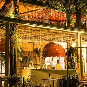 Guirnalda de Luces LED de Navidad para Exteriores, Conectable, 300 LED, 8 Funciones de Iluminación, Decoración para Bodas, Hoteles y Salones - Product Image 3