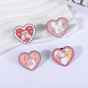 Dibujos animados gato pata corazón esmalte pines lindo Animal gatito garra <span class=keywords><strong>huella</strong></span> gato amantes broches solapa insignia joyería regalos para amigos - Product Image 1