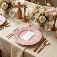 Assiette de Présentation Rose Moderne de Luxe Résistante à la Chaleur avec Bord Perlé, en Plastique Non Toxique, Durable pour Mariages et Tables de Mariés