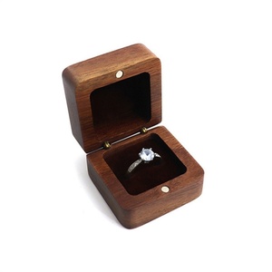 Wholesale Walnut Wood Round Wedding <b>Ring</b> Boxes Unique Heart Design for <b>Couple</b> <b>Rings</b> Jewelry Boxes - Product Image 2