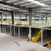 Plateforme industrielle en acier laminé à froid pour mezzanine, avec protection anticorrosion et conception modulaire, pour l'extension de la capacité d'entreposage
