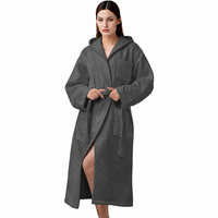 Peignoir unisexe à capuche en tissu gaufré, confortable et douillet, avec ceinture, pour hôtel, spa et après la bain, idéal pour la détente et les fêtes, vente en gros et approvisionnement en vrac
