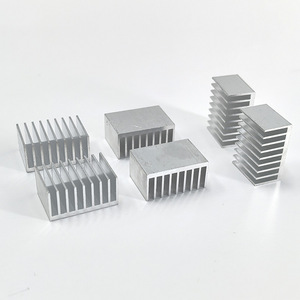Dissipateurs thermiques en profilé d'aluminium 29x12mm anodisés extrudés pour routeurs, puces CPU, électronique - Product Image 1