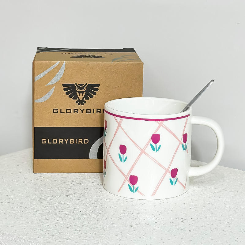 ลายตารางหมากรุก (ถ้วยและช้อน)