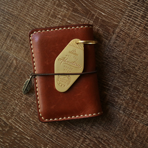 <span class=keywords><strong>Portachiavi</strong></span> Personalizzato in Ottone con Logo in Metallo Dorato e Smalto Morbido, Souvenir per Hotel, Marchio Sportivo - Product Image 4