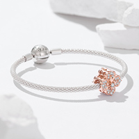 Charme en forme de fleur plaqué or rose avec pierres de zircon rondes serties de griffes, bijou romantique unisexe, cadeau