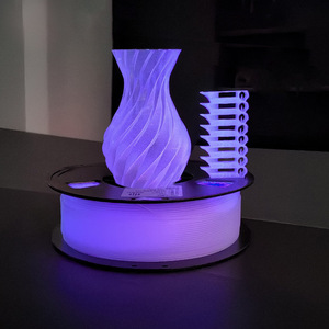 Filament <span class=keywords><strong>PLA</strong></span> <span class=keywords><strong>HD</strong></span> 1,75 mm 1 kg pour imprimante 3D, tolérance élevée 0,05 mm, compatible lit chauffant 190-230°C, biodégradable, impression facile - Product Image 3