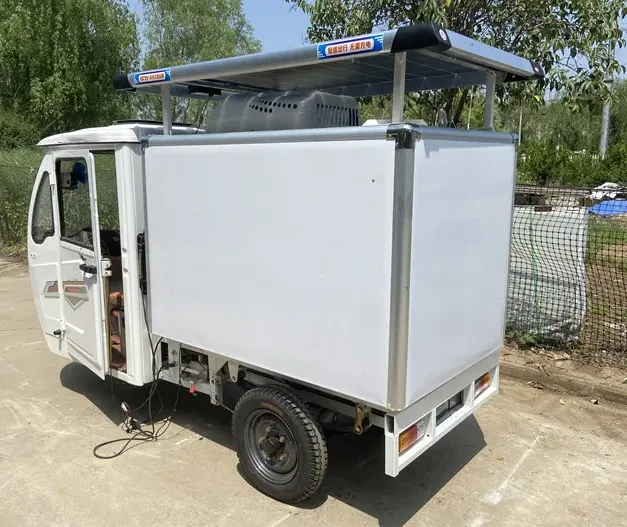 12V 48V 60V Van Reefer หน่วยรถสามล้อระบบทําความเย็นไฟฟ้าหน่วยทําความเย็น