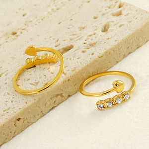 Zogxin Fashion <b>Ring</b> 18K Gold Plated Heart Shape Pave Setting Green White <b>Crystal</b> Open <b>Ring</b> For Women Gift - Product Image 3