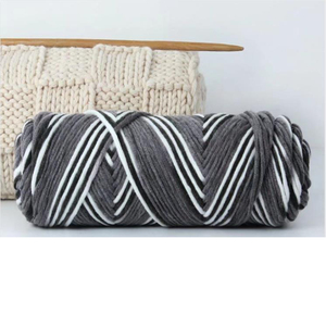 Fil à tricoter en laine mérinos peignée pour pulls - Product Image 1