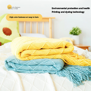 도매 모직 니트 프린지 던지기 케이블 니트 하이 퀄리티 소프트 대형 화이트 크림 대량으로 담요 던지기 - Product Image 3