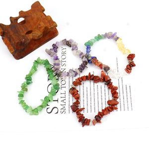 Grenzüberschreitendes Armband aus getrommelten Steinen für SheinStyle – aus natürlichen, kreativen Kristallen und unregelmäßigen Steinen, elastisch, als Geschenk geeignet - Product Image 2