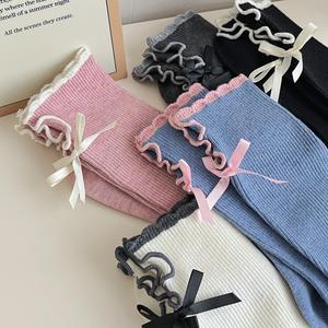 2025 Jingwen ถุงเท้าผูกโบว์สำหรับผู้หญิงถุงเท้าแบบเย็บปักสองชั้นป้องกันการเย็บปักถุงเท้าหุ้มข้อครึ่งน่องถุงเท้าซ้อนสีทึบ - Product Image 4