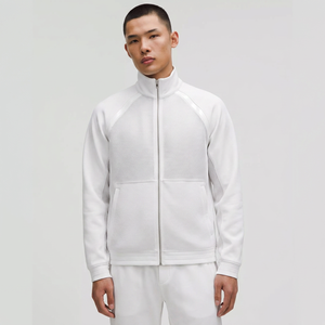 เสื้อแจ็คเก็ตวิ่งแบบ unisex กันน้ำ กันลม ระบายอากาศ แห้งเร็ว พร้อมปกเสื้อปรับแต่งได้และแถบสีขาว รับผลิตแบบ OEM/ODM ขายส่ง - Product Image 1