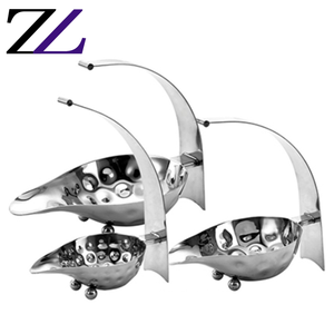 Set di Stoviglie, Ciotole Quadrate in Acciaio Inox Martellato Argento per Buffet, Servizio Dessert e Frutta all'Aperto - Product Image 6