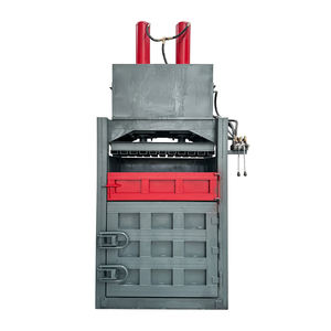 Presse hydraulique verticale pour le compactage du papier usagé, du film et des <span class=keywords><strong>vieux</strong></span> vêtements. - Product Image 3