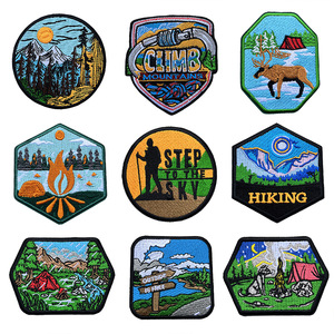 Écussons brodés à coudre de forme irrégulière pour la randonnée, le camping et les aventures en plein air, avec motifs Montagne, Rivière, Tente, Cerf, Feu de camp - Product Image 1